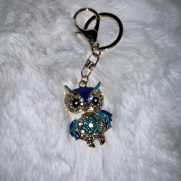 4/$10 Bundle Sale: Lovely Owl Rhinestone Crystal Keyring - Picture 1 of 2